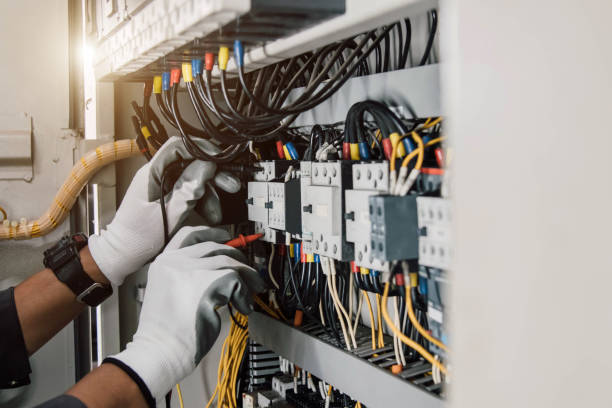 Best Commercial Electrician Services  in Niantic, CT